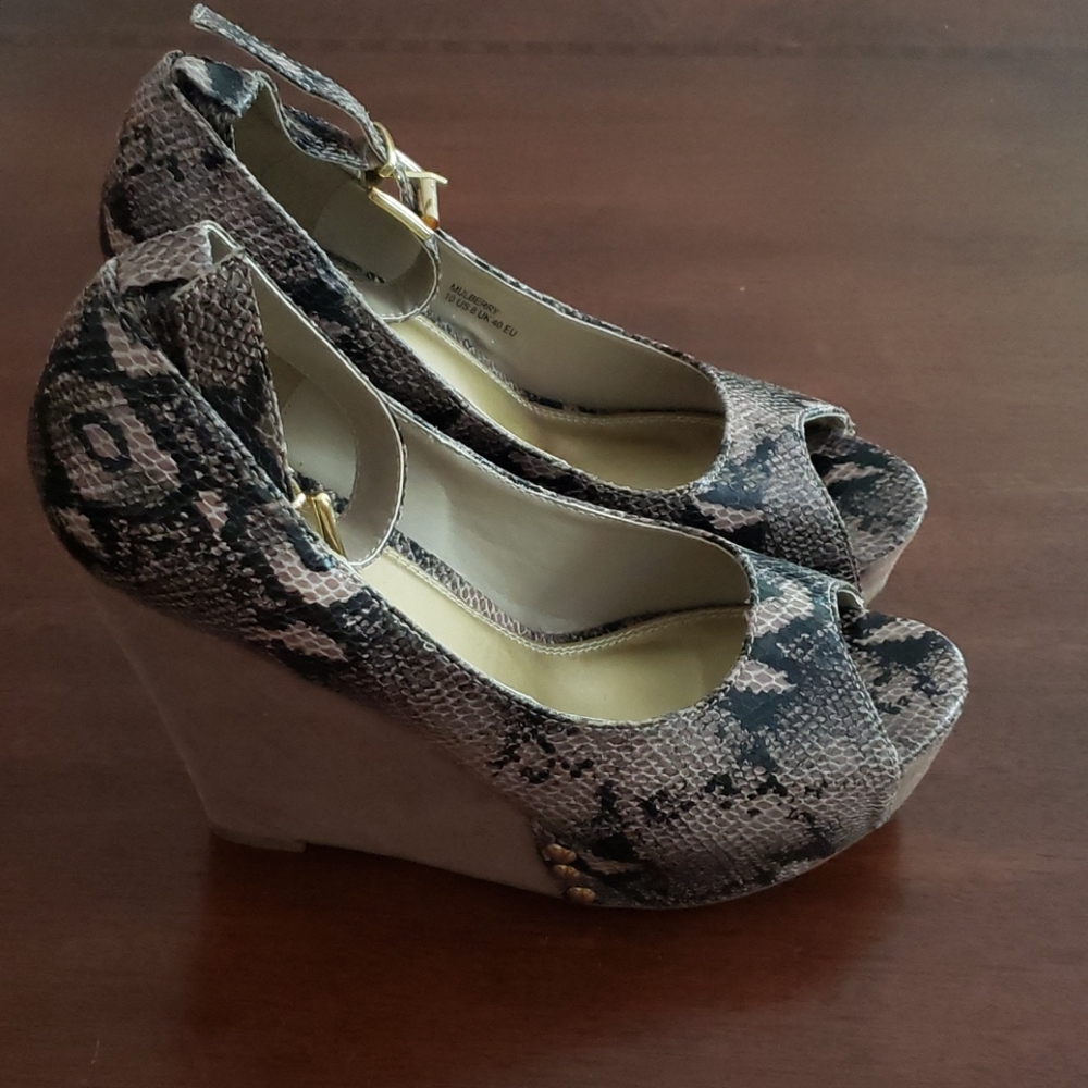 Wedge Snake Print Sandal